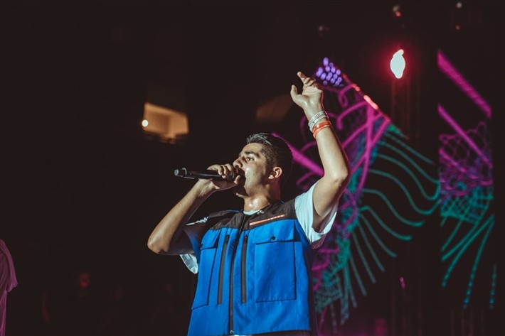 مطرب المهرجانات مصطفى عنبة في حفله أمس: الدوري زملكاوي