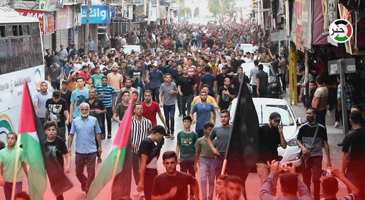 بالفيديو: مراسم تشييع جثمان القيادي تيسير الجعبري وعدد من الشهداء في غزّة