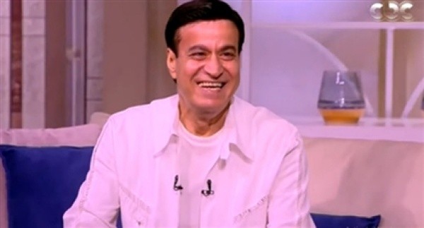 حلمي عبدالباقي: الألوان الفنية حاليا داخلة في بعضها.. وكلمة تريند جننت الناس