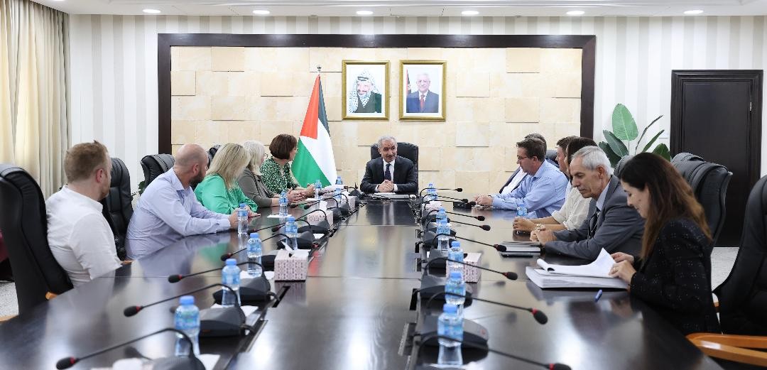 رئيس الوزراء يطالب أستراليا بالاعتراف بدولة فلسطين
