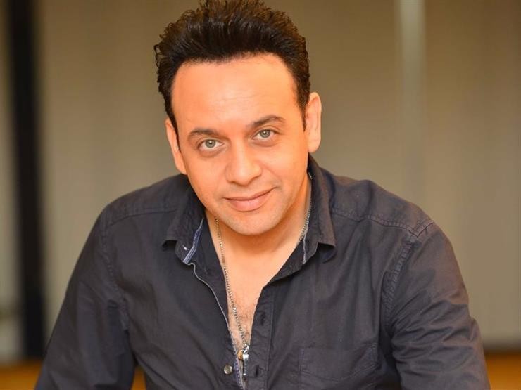 مصطفى قمر يشيد بـ كورال "روح الشرق"... بعد تقديمهم إحدى أغانيه