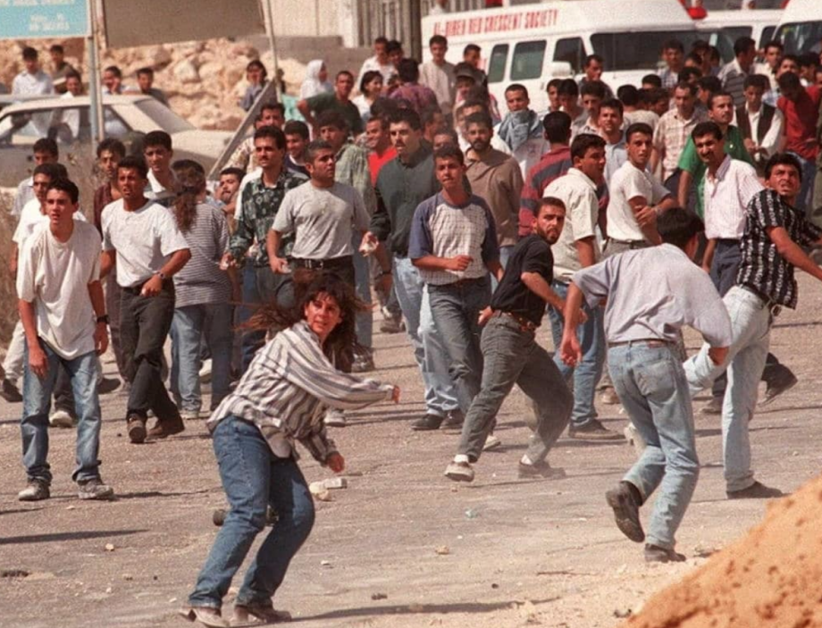26 عامًا على هبة النفق.. ومخاطر جمة مازالت تُحدق بالمسجد الأقصى