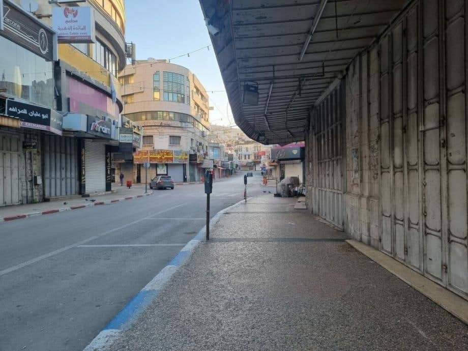 إضراب شامل في جنين حدادًا على روح الشهيدة جنى زكارنة