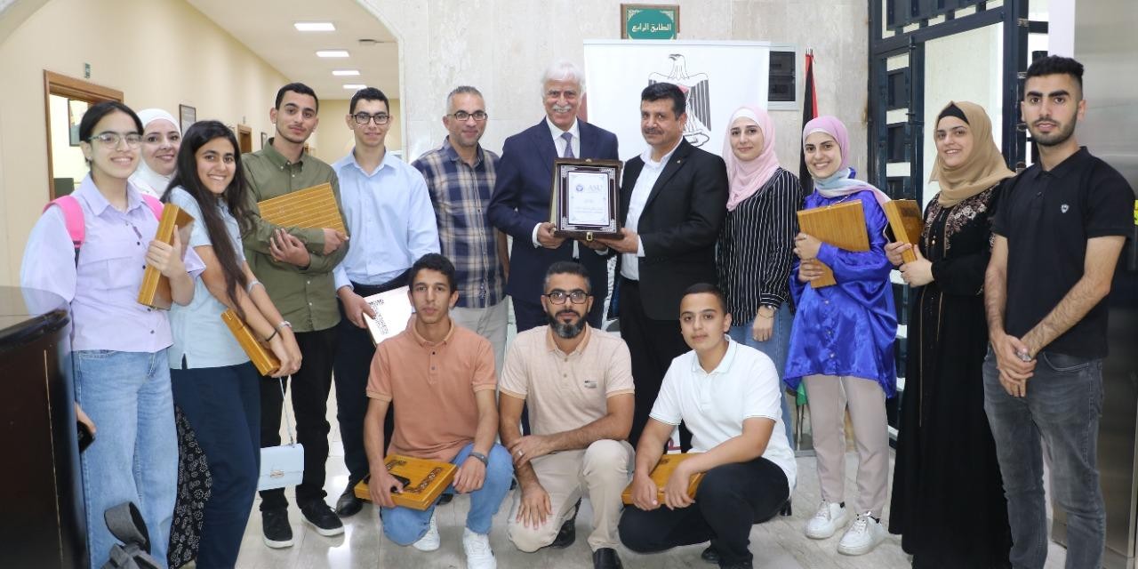 رام الله: "التربية" تُكرّم الفرق الفائزة في ملتقى "مبرمجي المستقبل"