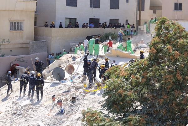 ارتفاع حصيلة ضحايا انهيار عمارة اللويبدة في عمان إلى 10 أشخاص