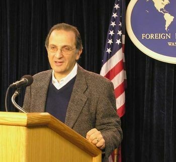 الحقوق الفلسطینیة.. الواقعیة والرؤیة بقلم:جیمس زغبي