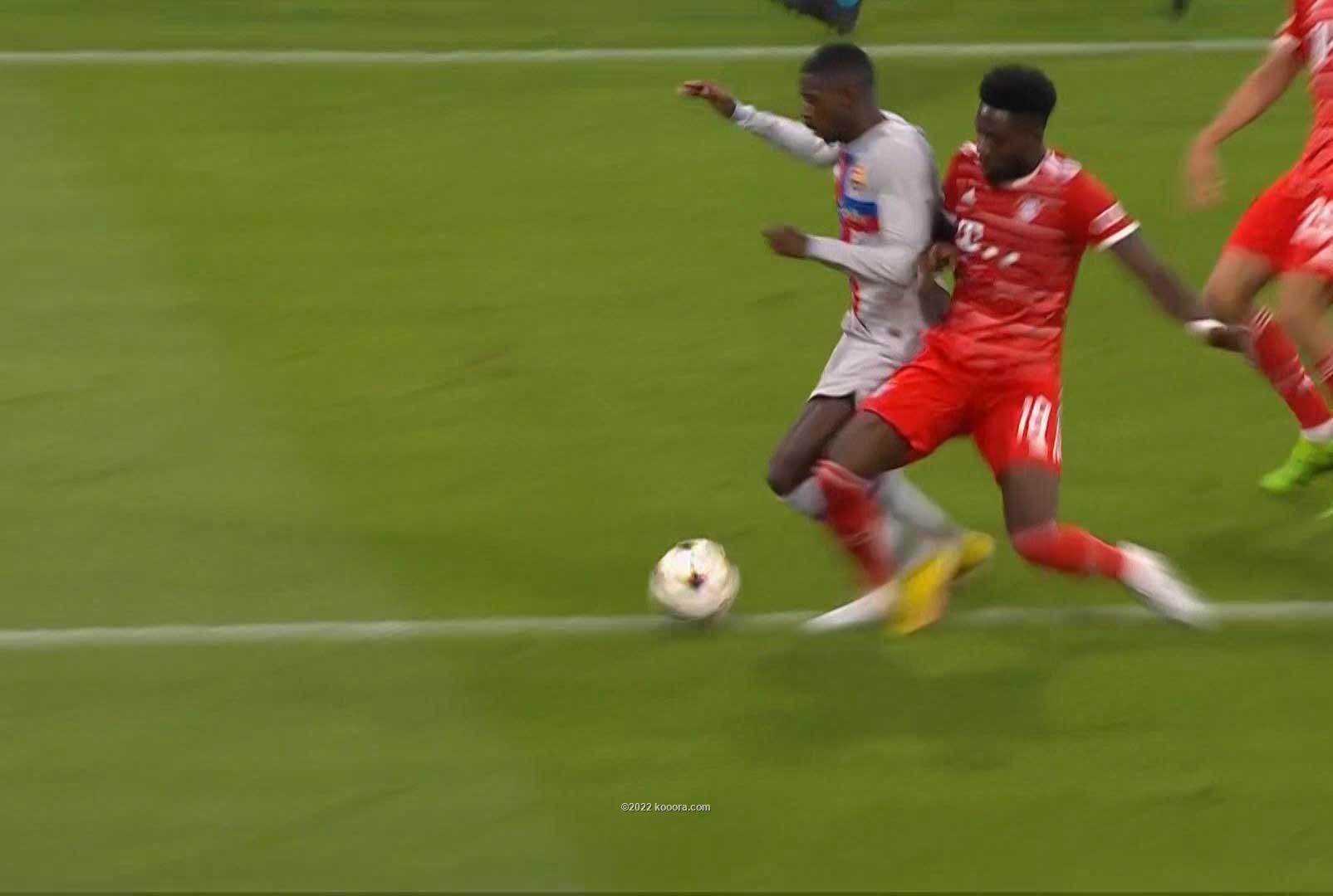 نجم بايرن يعترف: برشلونة استحق ركلة جزاء