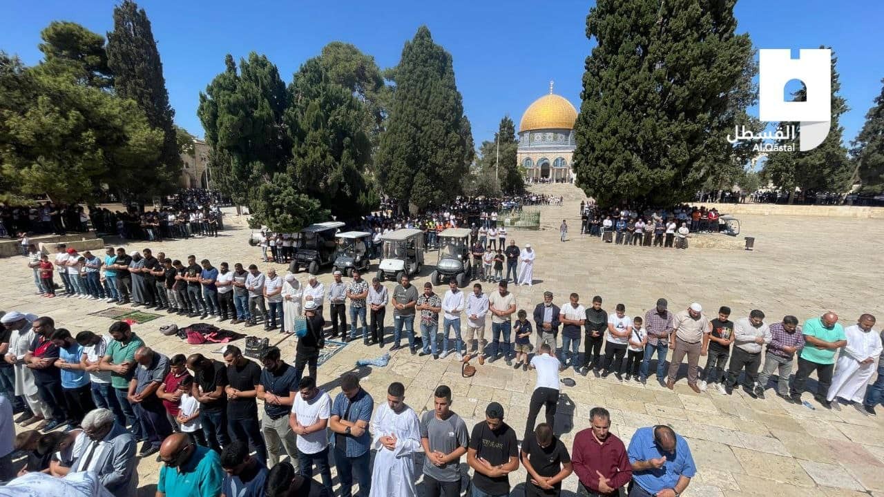 رغم القيود المشددة من الاحتلال