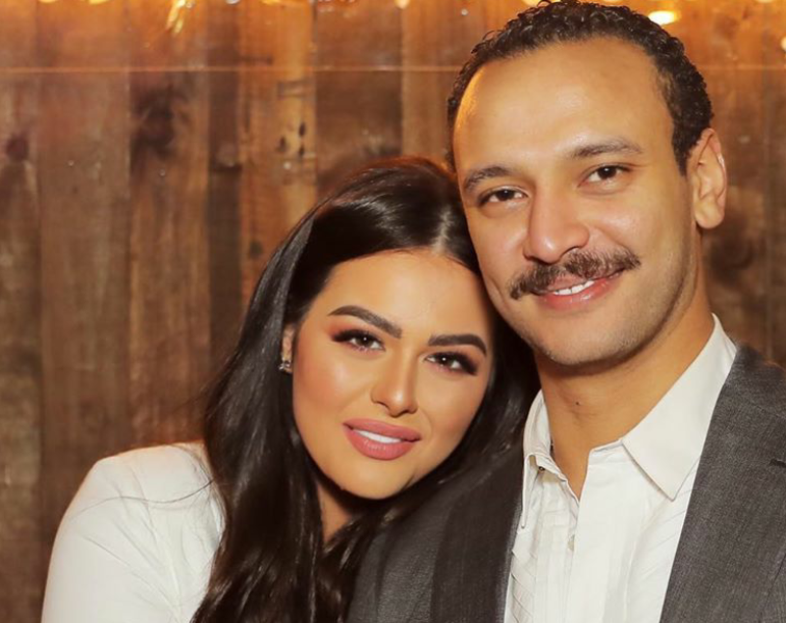 شاهد: انفصال هنادي مهنا و أحمد خالد صالح حديث الساعة