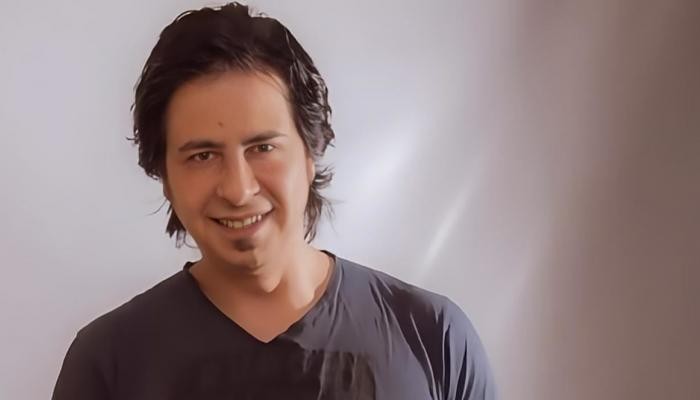 رسالة فارس لعمرو مصطفى: "أنا رجعت ولو زعلت هزعل ناس كتير