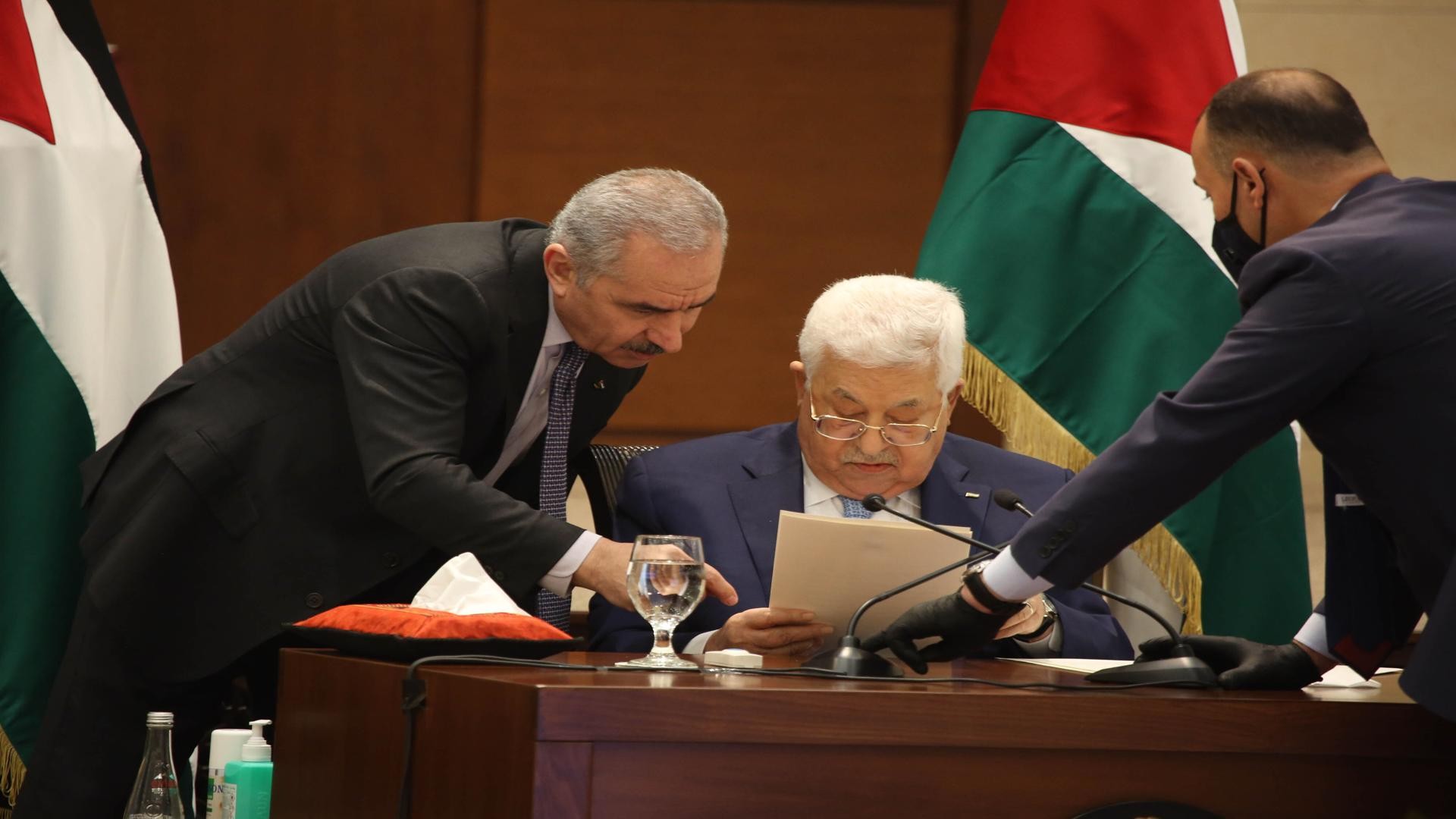 وتصويب جميع أوضاعهم