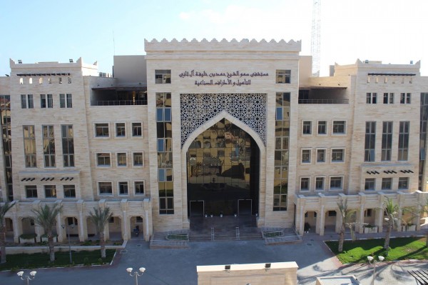مستشفى حمد بغزة توضّح تفاصيل جديدة بشأن مشروع "اليد الإلكترونية"