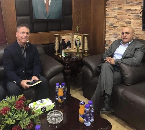 اللواء الرجوب يُطلع قائد فريق البعثة الكندية آخر التطورات الميدانية في محافظة جنين