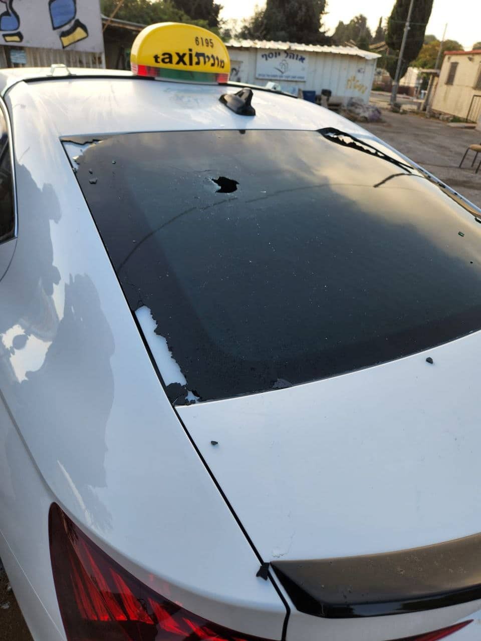بالفيديو: إصابة مستوطن في عملية إطلاق نار صوب حافلة ومركبة شرق نابلس