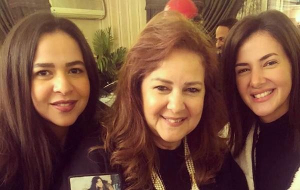 دلال عبد العزيز أوصت دنيا وإيمي برعاية هذه الفنانة الكبيرة