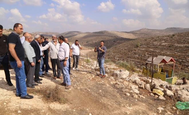 بيت لحم: قوات الاحتلال تُغلق طريقًا زراعيًا في بلدة نحالين