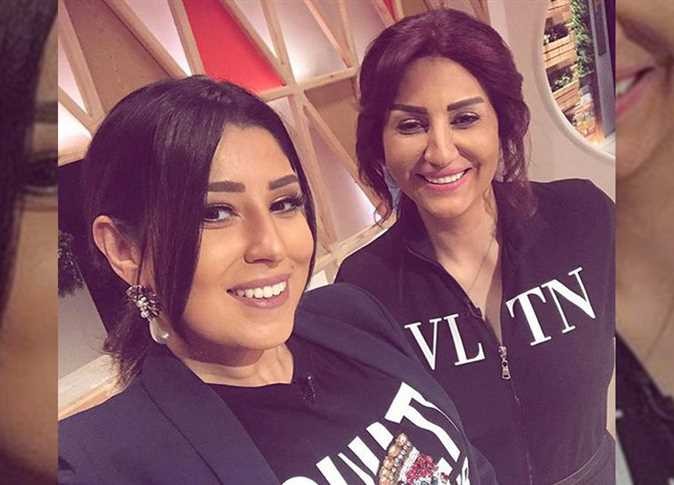 وفاء عامر تؤكد طلاق شقيقتها آيتن عامر