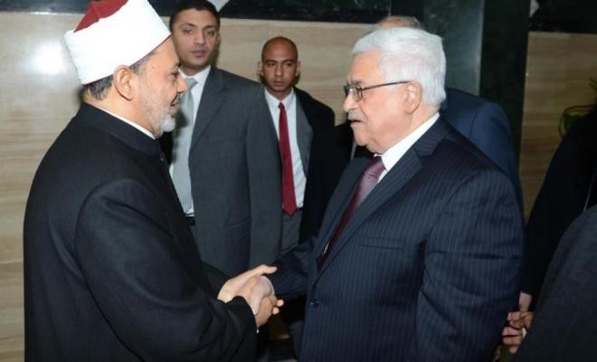 الرئيس عباس يتلقى برقية شكر من شيخ الأزهر