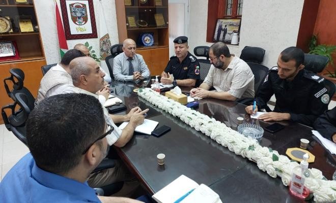الدفاع المدني يبحث مع بلدية غزة جهوزية استقبال فصل الشتاء