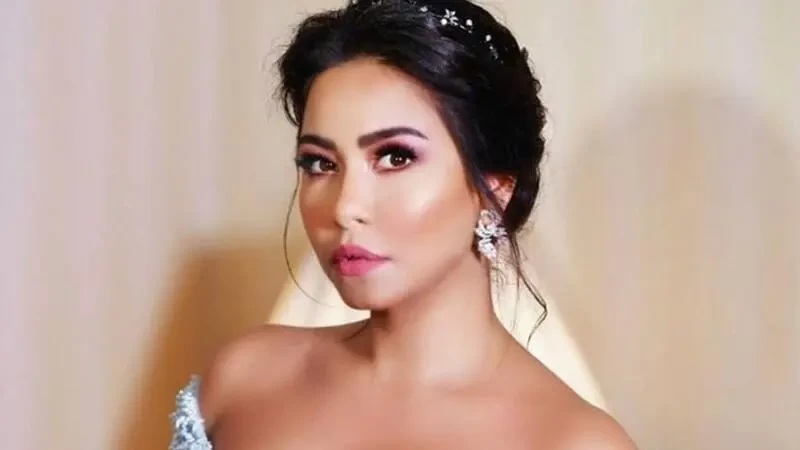 شاهد: شيرين عبد الوهاب تستعد للسفر لإجراء جراحة عاجلة