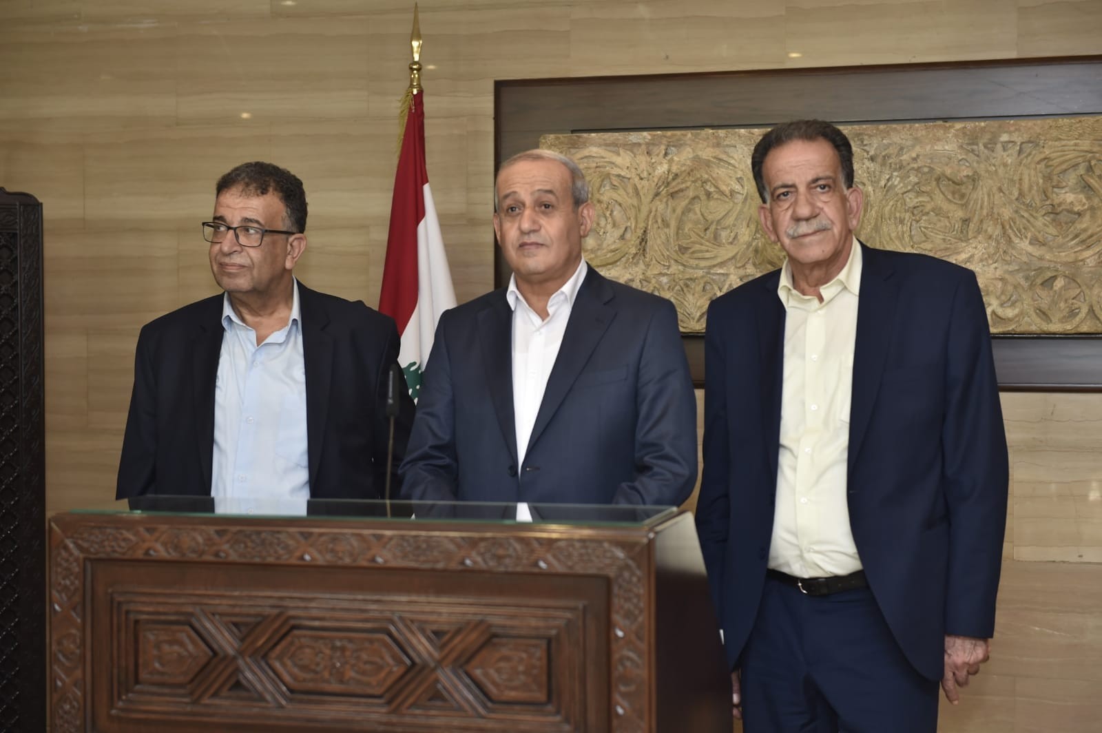 رئيس مجلس النواب اللبناني يستقبل وفدًا من الجبهة الشعبية