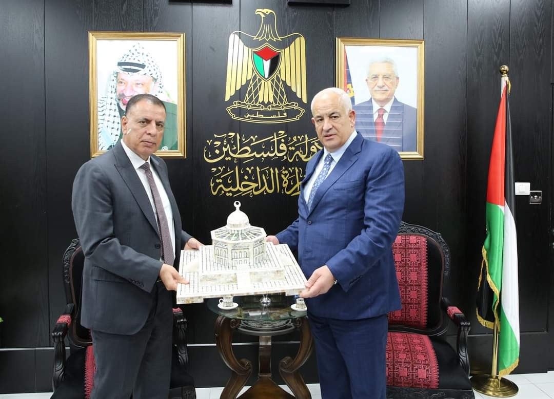 رام الله: وزير الداخلية ونظيره الأردني يوقعان مذكرة تعاون بمجال مكافحة الجريمة