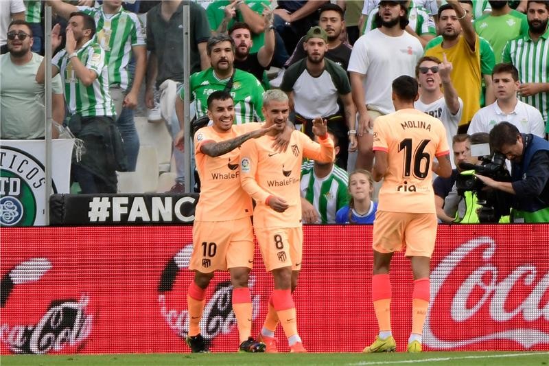 بالصور.. جريزمان يقود أتلتيكو لقهر ريال بيتيس