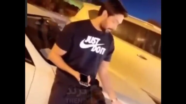 بالفيديو: مصري يصدم سيارة فارهة لكويتي في مشهد مثير للجدل ينتهي بالصلح