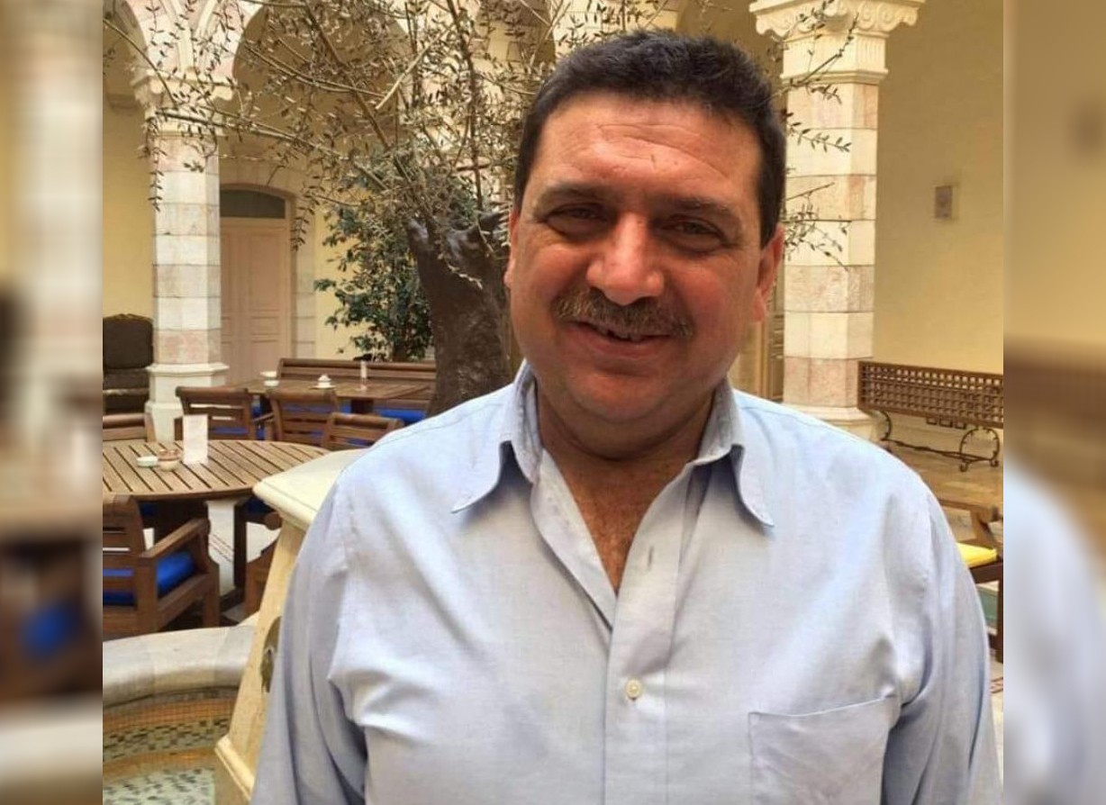 وفاة الصحفي صخر أبو العون مدير وكالة الأنباء الفرنسية في قطاع غزة