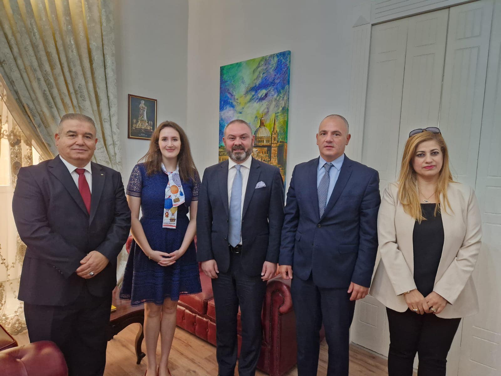 السفير حنانيا يتقي بوزير البلديات والثقافة المالطي.. طالع التفاصيل