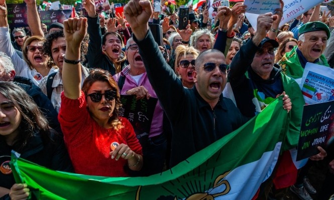 إيران ترد على إعلان بايدن دعمه للاحتجاجات في طهران