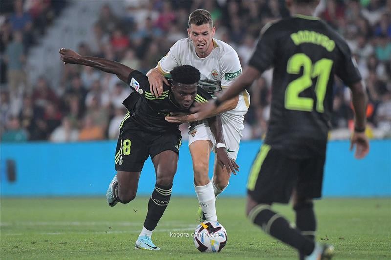 بالصور.. ريال مدريد يتحدى تقنية الفيديو ويسقط إلتشي بثلاثية