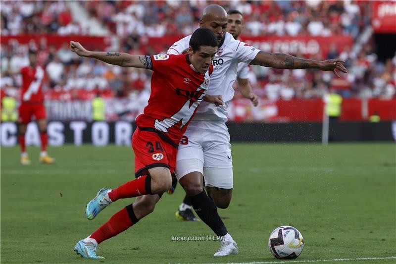 بالصور.. فايكانو يقهر إشبيلية في عقر داره