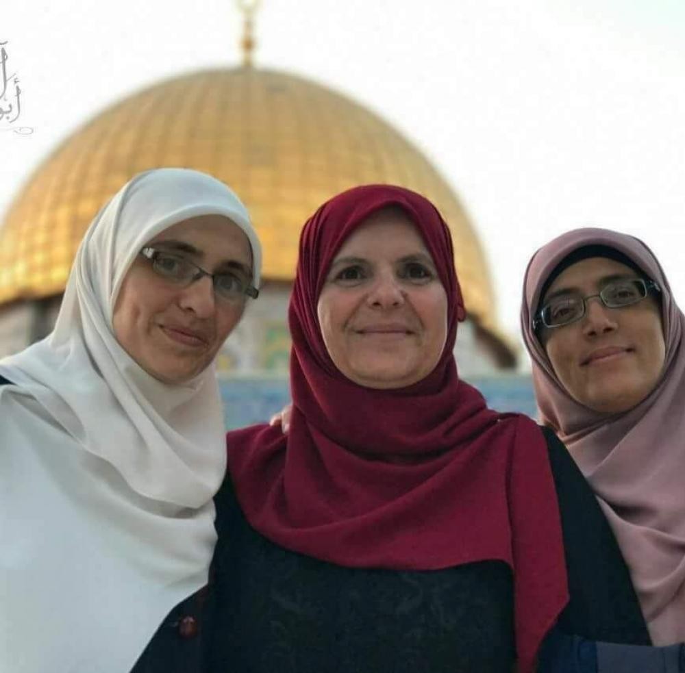 الاحتلال يُفرج عن مقدسيتين بشرط الإبعاد عن البلدة القديمة