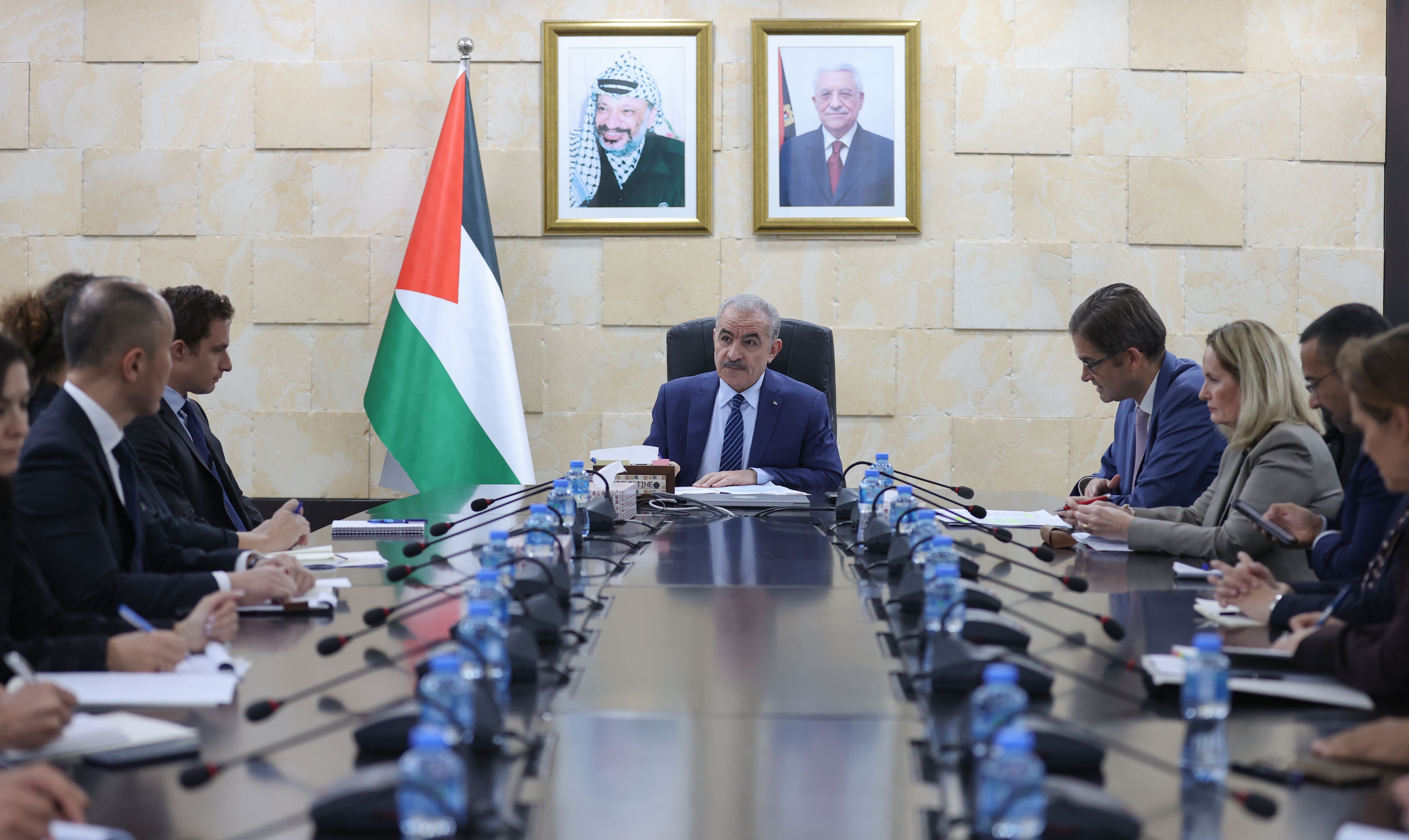 تفاصيل لقاء اشتية مع ممثلي مجموعة الدول الصناعية السبع "G7" في فلسطين