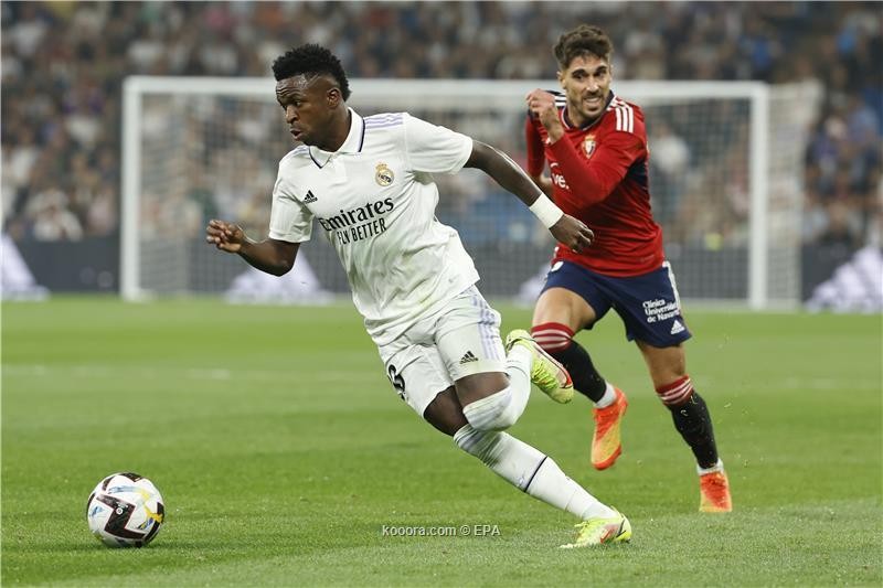 بالصور.. أوساسونا يوقف انتصارات الريال ويهدي برشلونة صدارة الليجا