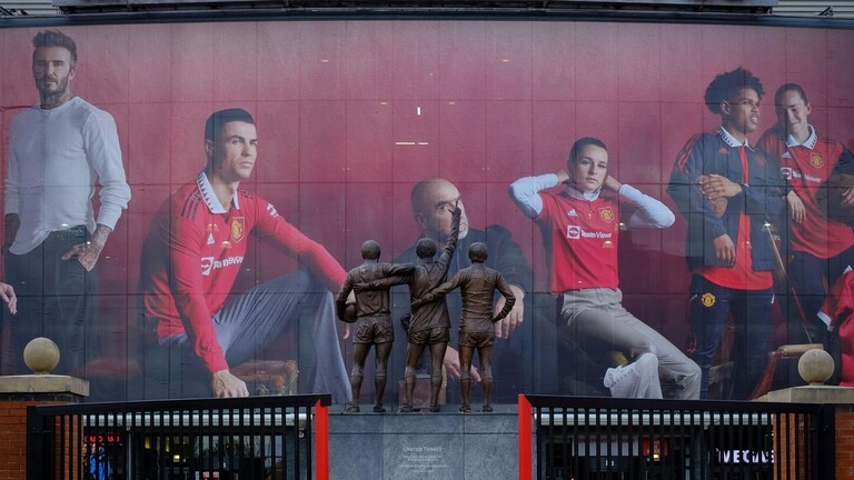 رسميا.. فتح الباب أمام بيع نادي مانشستر يونايتد