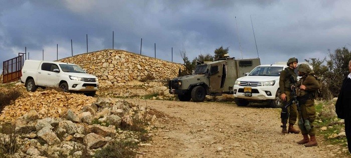 الاستيلاء على غرفتين زراعيتين وآثار وتجريف أراضٍ في رام الله