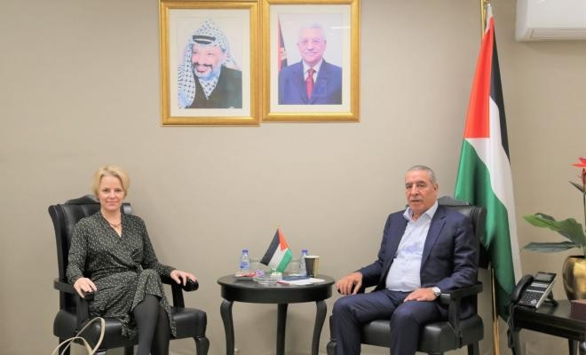 الشيخ يلتقي ممثلة سويسرا لدى فلسطين
