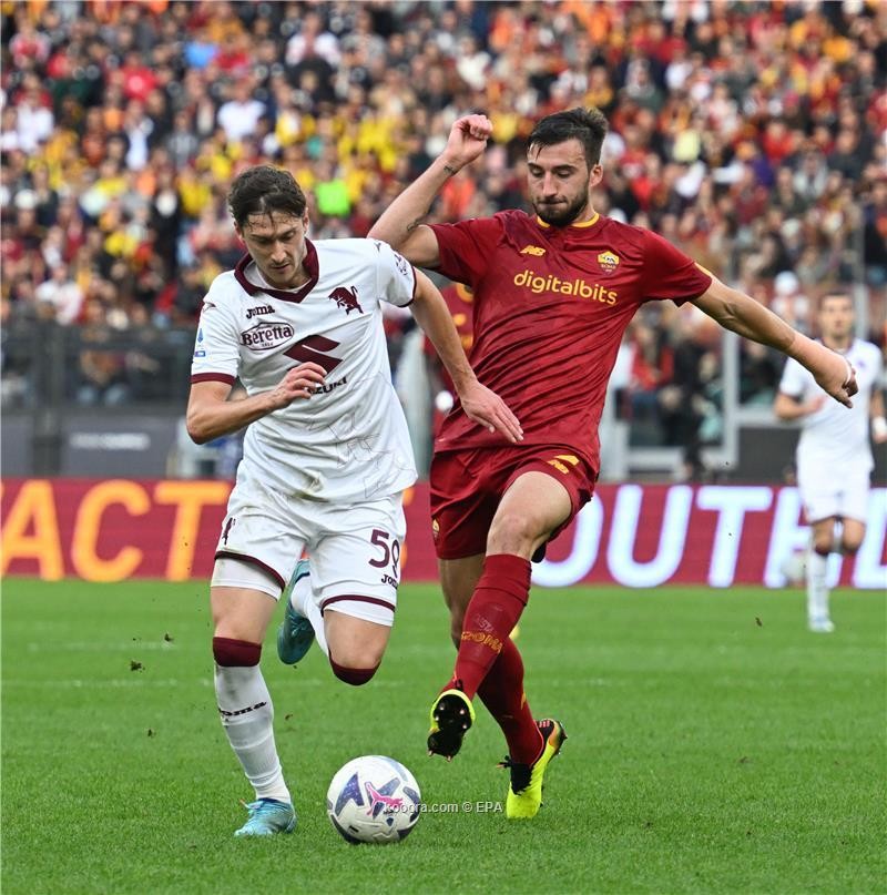 بالصور.. روما يفلت بنقطة من براثن تورينو