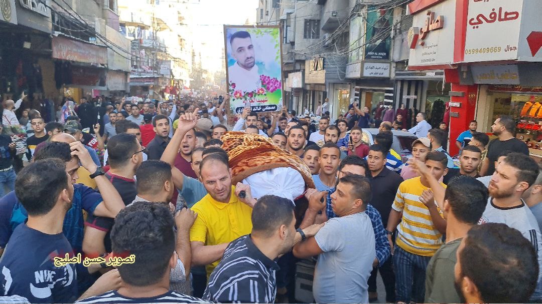 تشييع جثماني شهيدي لقمة العيش جنوب قطاع غزة