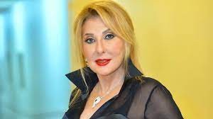 شاهد: تكريم نادية الجندي بالمهرجان العربي للإذاعة والتلفزيون