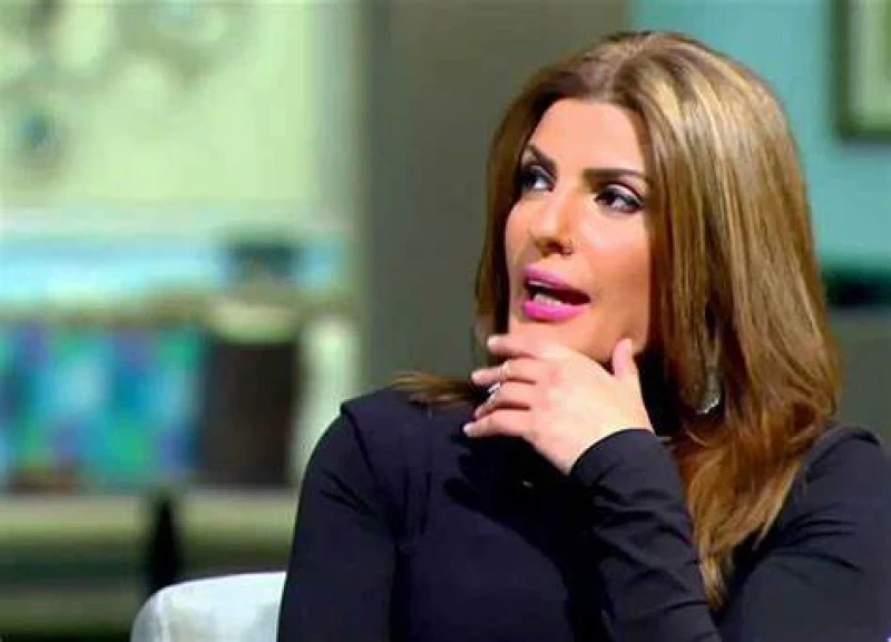 بالفيديو: "كان لازم أحتكر العيلة".. تصريح جريء من الفنانة فيدرا حول زواجها من شقيقين