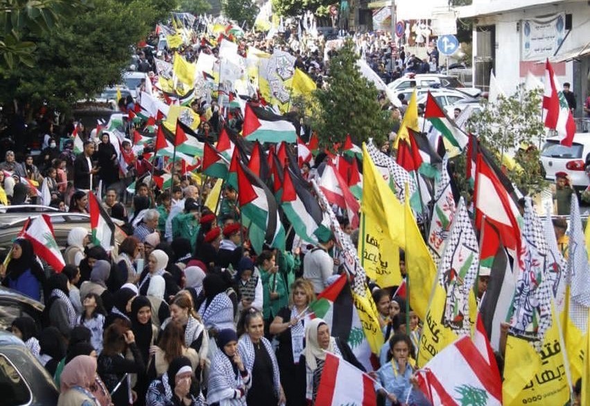 مسيرة حاشدة وفاء لنهج الشهيد ياسر عرفات في بيروت