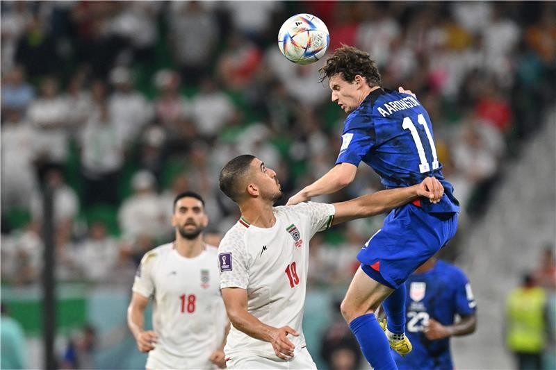 بالصور : أمريكا تنهي الحلم الإيراني وتبلغ ثمن نهائي المونديال