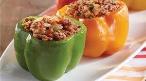 فلفل محشي باللحم المفروم والجبن بالفرن