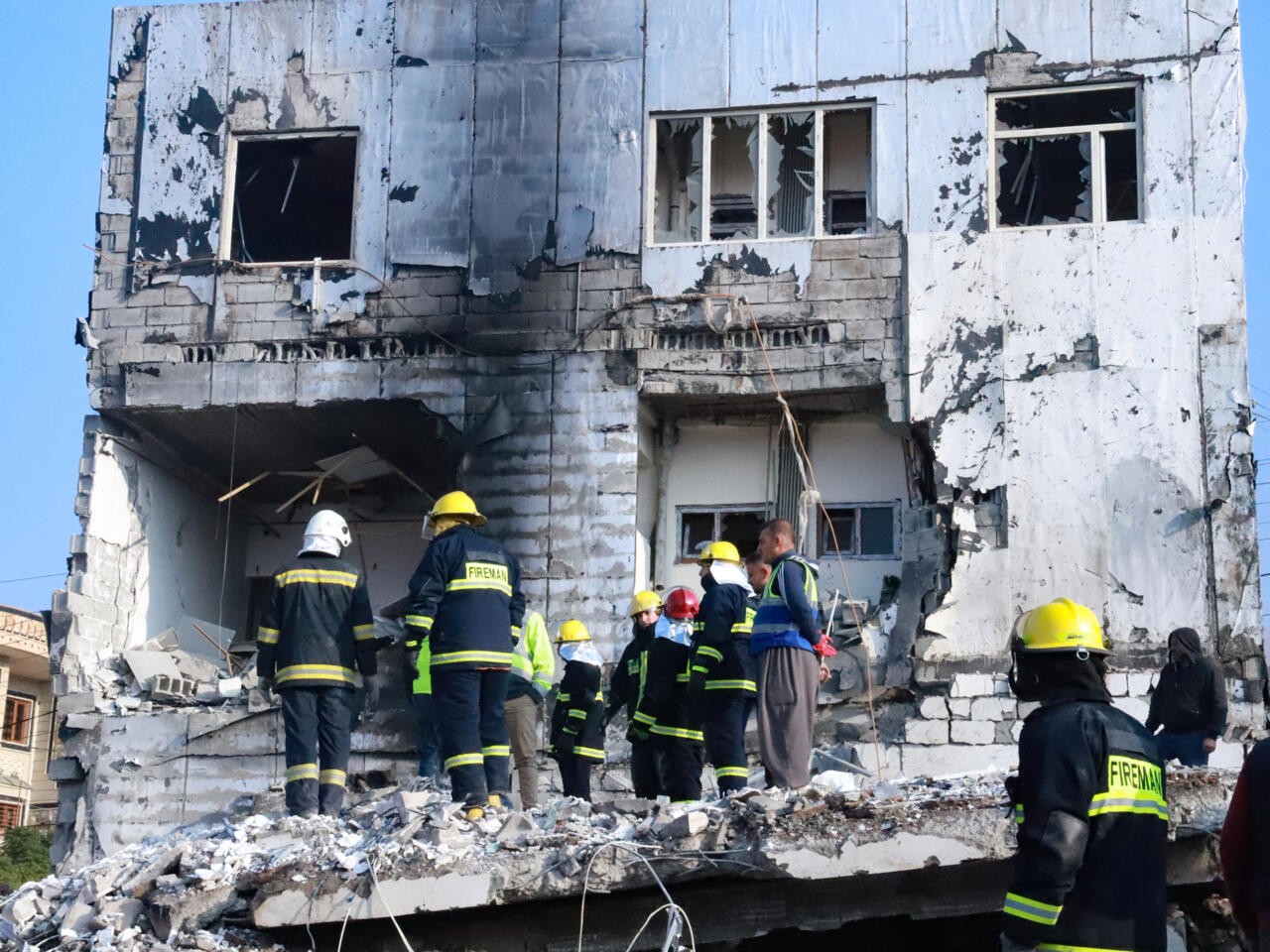 انفجار خزان وقود يودي بحياة 15 شخصًا شمال العراق