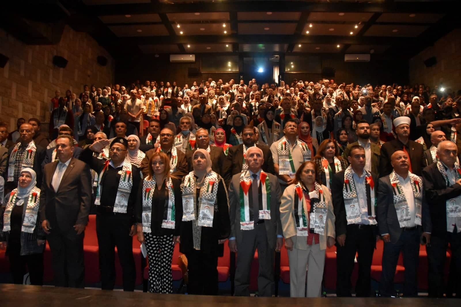 "شؤون اللاجئين" و"التربية" تكرمان فائزين بمسابقة طلابية ثقافية