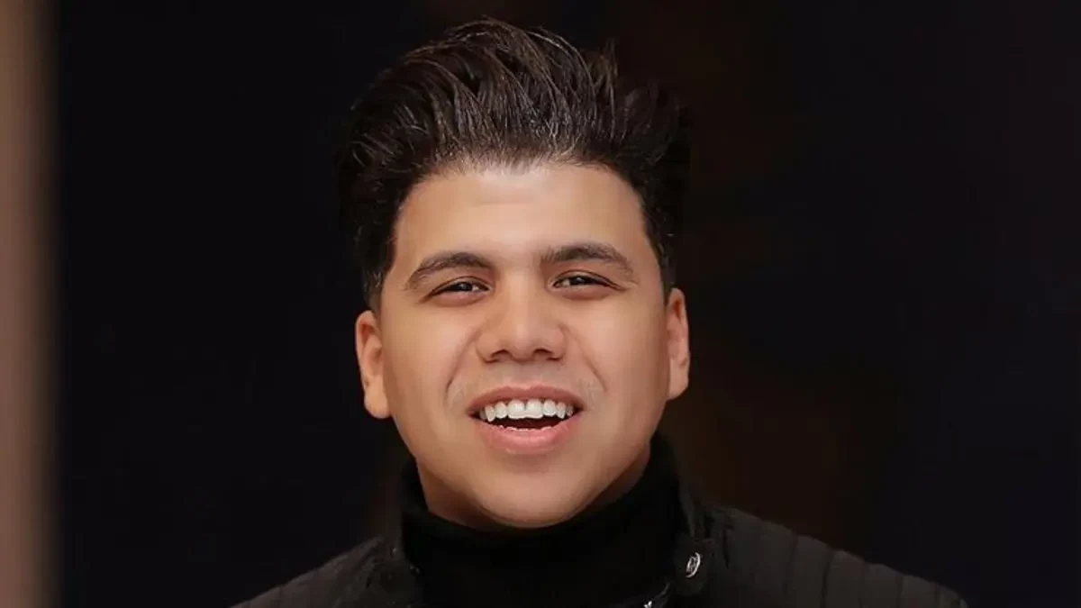 عمر كمال يعيد نشر الفيديو الذي يجمعه بندى الكامل بعد حذفه من فيسبوك