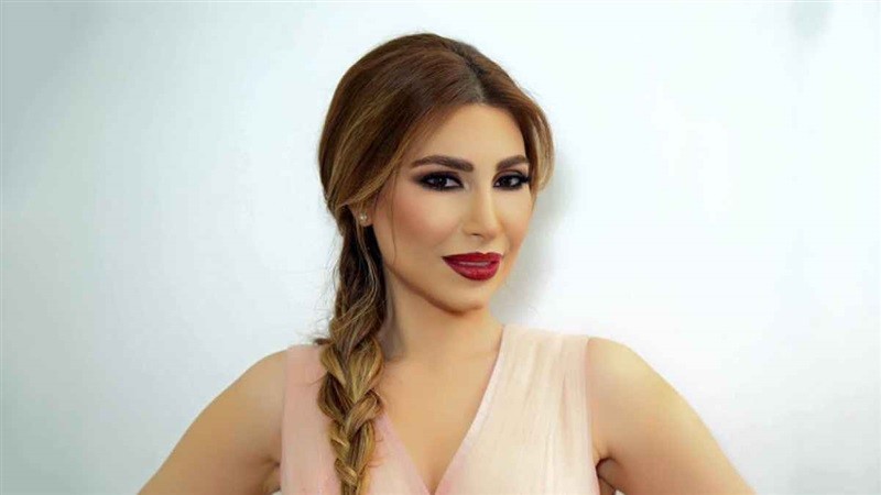 يارا تحتفل باليوم الوطني الإماراتي على طريقتها الخاصة